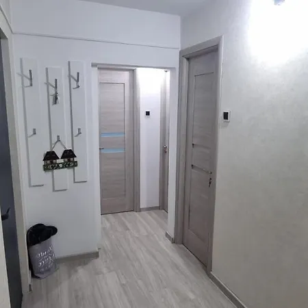 Ilona Apartament 3 Camere Ramnicu Valcea Exterior photo